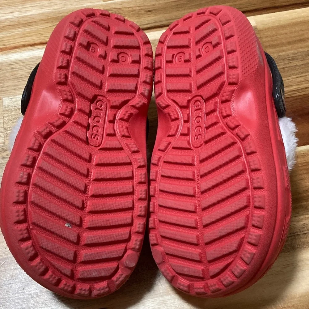 Santa CROCS Cozy Red‎ Kids Clogs with Faux Fur Lining Size 9 Toddler